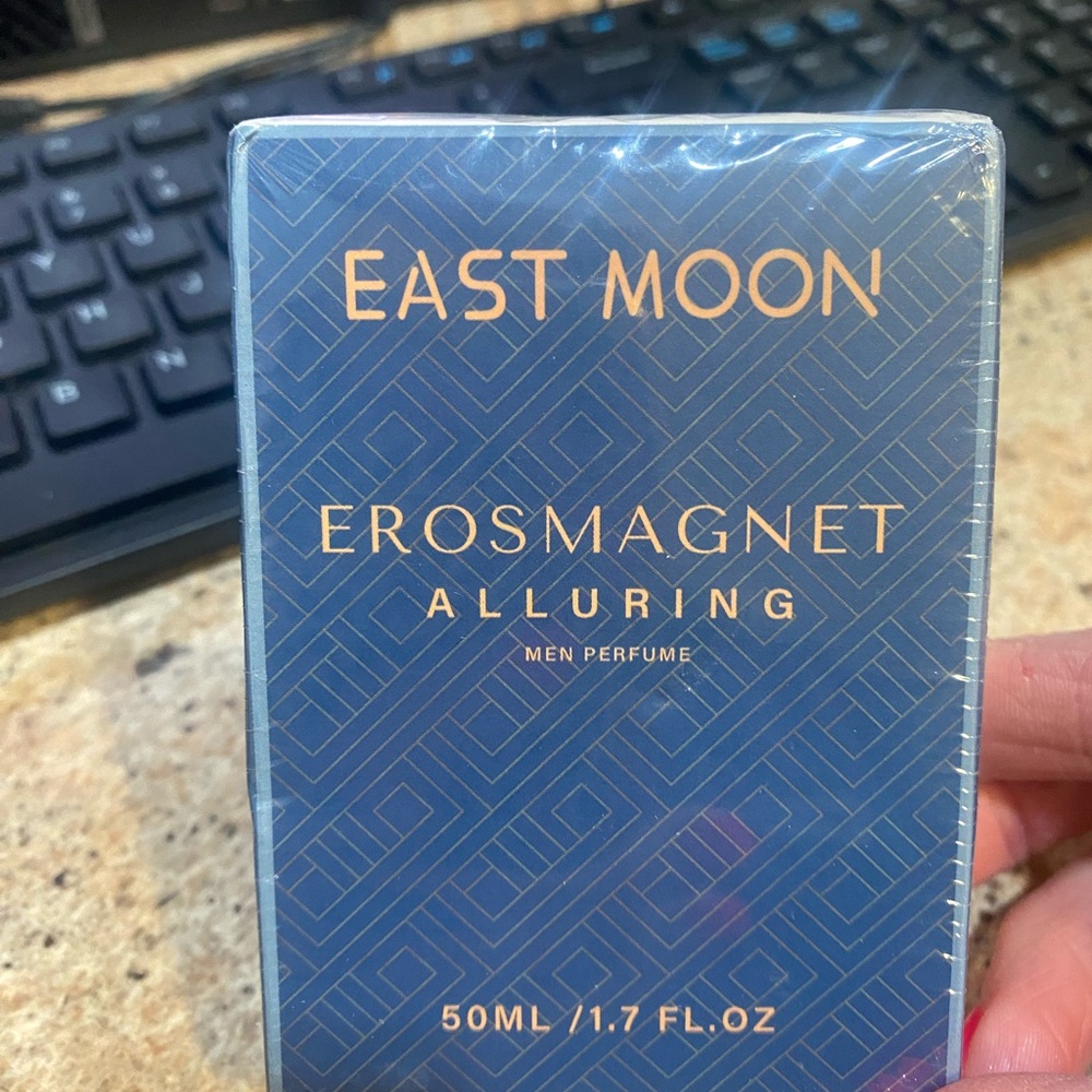 East Moon-“Erosmagnet Alluring” Men Perfume - 1.7oz